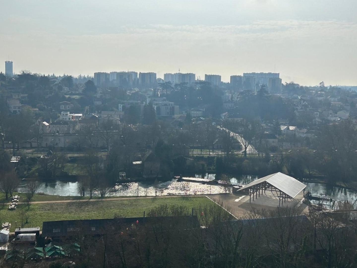 The Belvedere: City Centre With Magnificent Views Apartment ปัวติเยร์ ภายนอก รูปภาพ