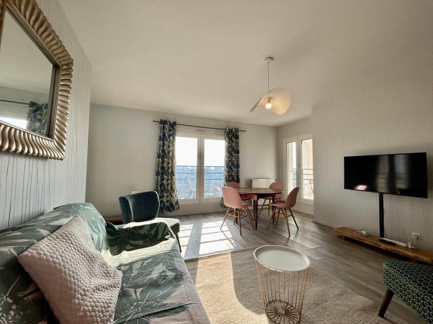 The Belvedere: City Centre With Magnificent Views Apartment ปัวติเยร์ ภายนอก รูปภาพ